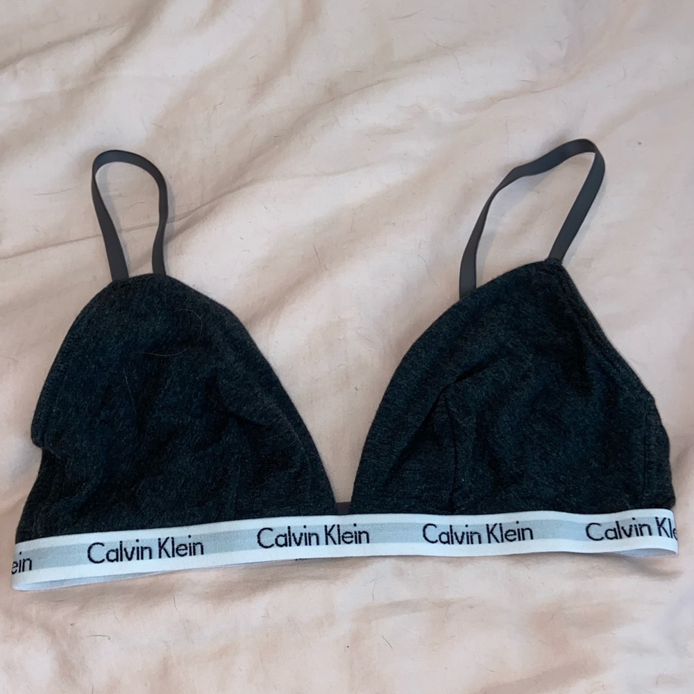 Calvin Klein || charcoal gray bralette
